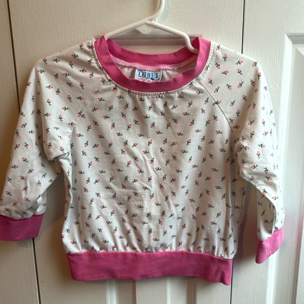 Girls 2T rosebuds crewneck